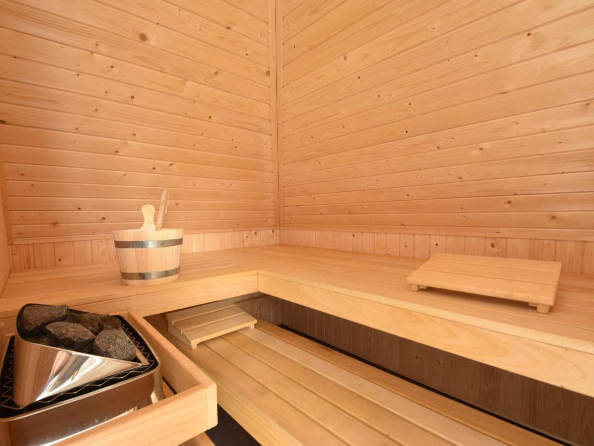 Lush Holiday Home In Earnew Ld Earnewâld Exterior photo
