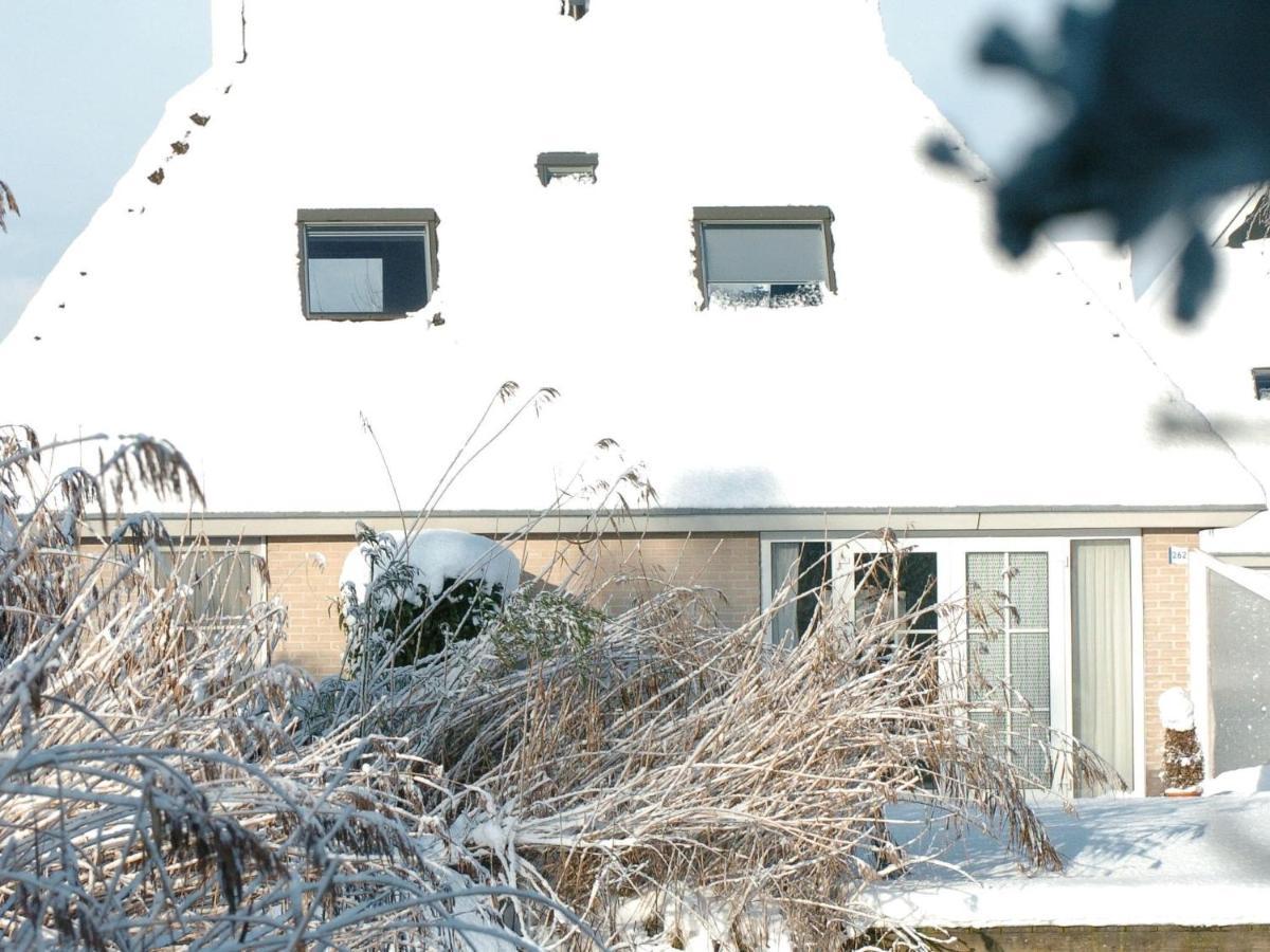 Lush Holiday Home In Earnew Ld Earnewâld Exterior photo